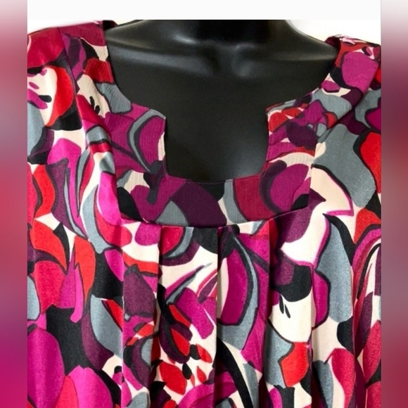 3X or 22/24 AVENUE Magenta Multicolor Floral Artsy Mixed Media Print Top - Picture 3 of 6